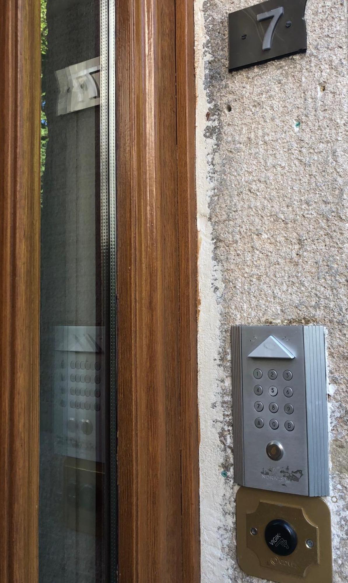 Lacharriere-Logement Entier 38M2 Párizs Kültér fotó