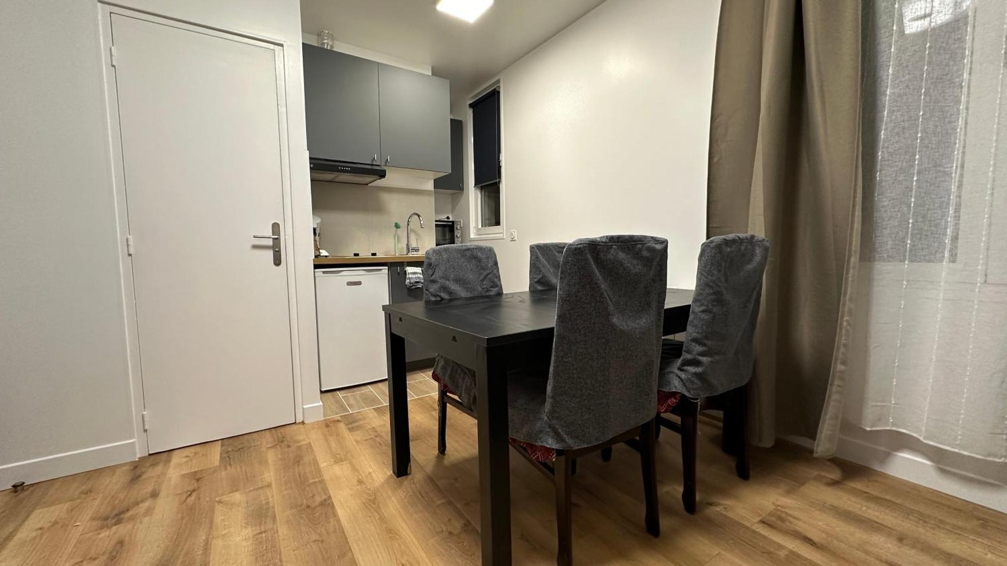Lacharriere-Logement Entier 38M2 Párizs Kültér fotó